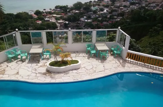Hotel La Loma Miches piscina